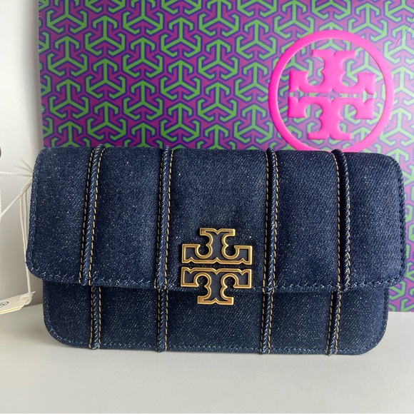 NWT Tory Burch Britten Denim Chain Wallet With Wristlet - Picture 4 of 16